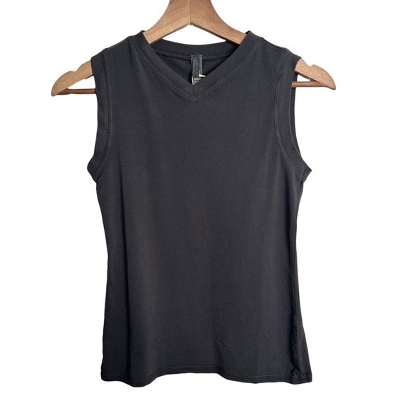 Skims Kim Kardashian New Vintage V-Neck Tank in Ash Gray Women’s Size Small - Picture 8 of 9